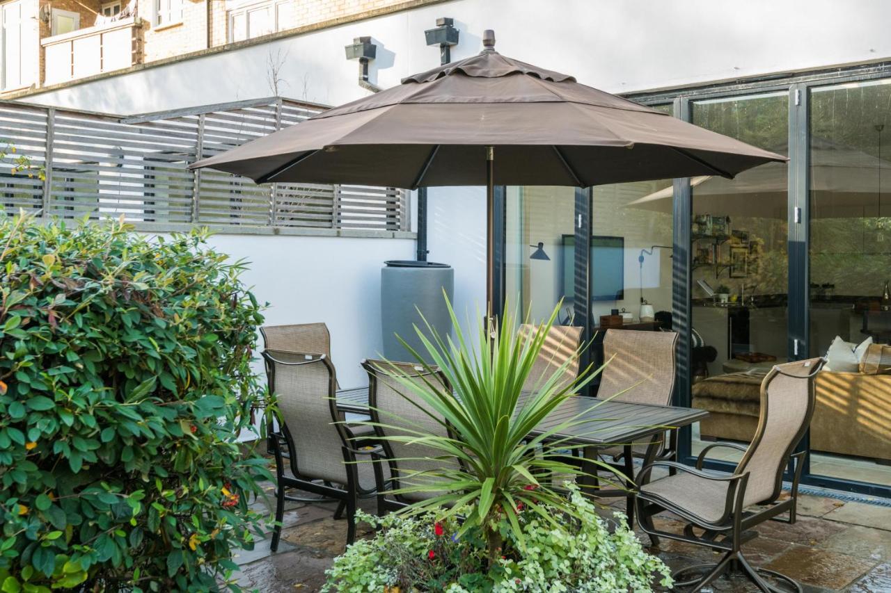 Breathtaking Putney Home With Gorgeous Garden Richmond  Zewnętrze zdjęcie