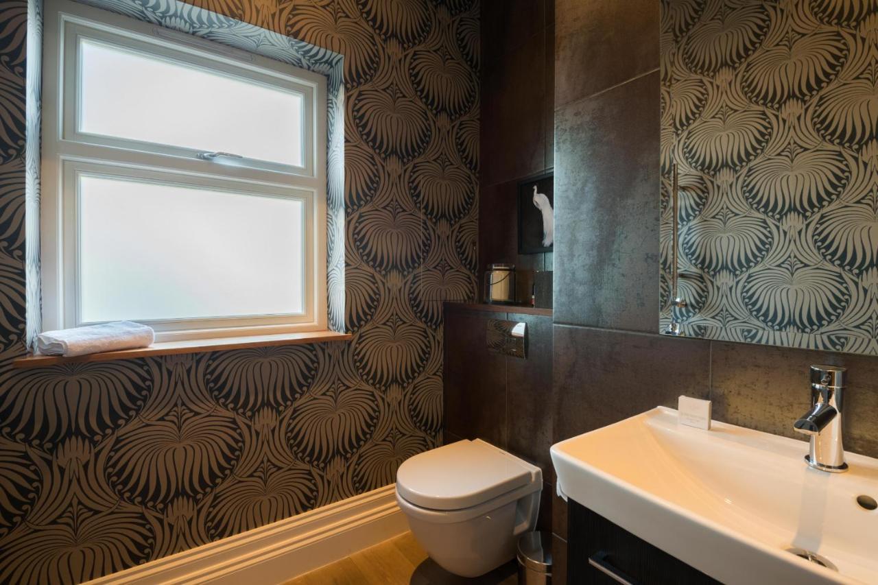 Breathtaking Putney Home With Gorgeous Garden Richmond  Zewnętrze zdjęcie