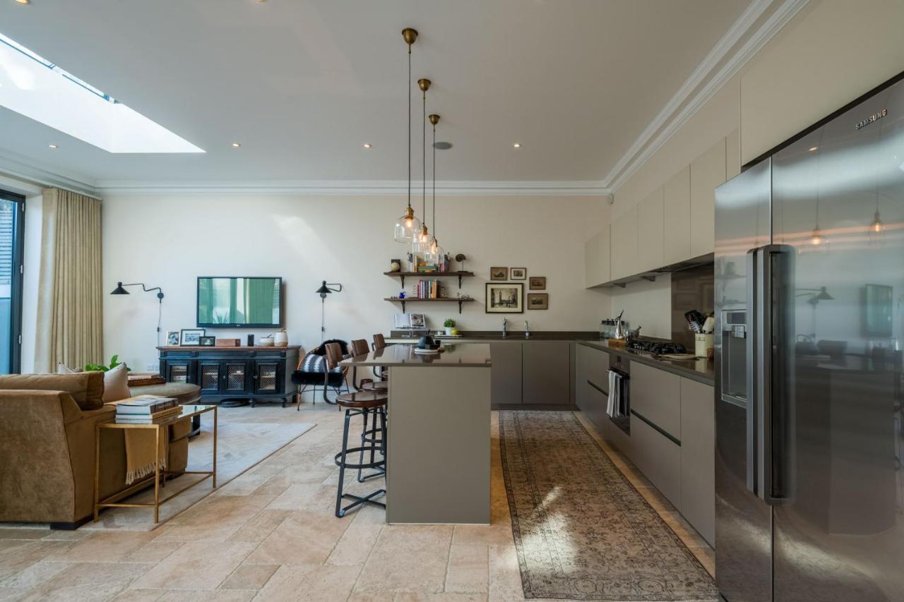 Breathtaking Putney Home With Gorgeous Garden Richmond  Zewnętrze zdjęcie