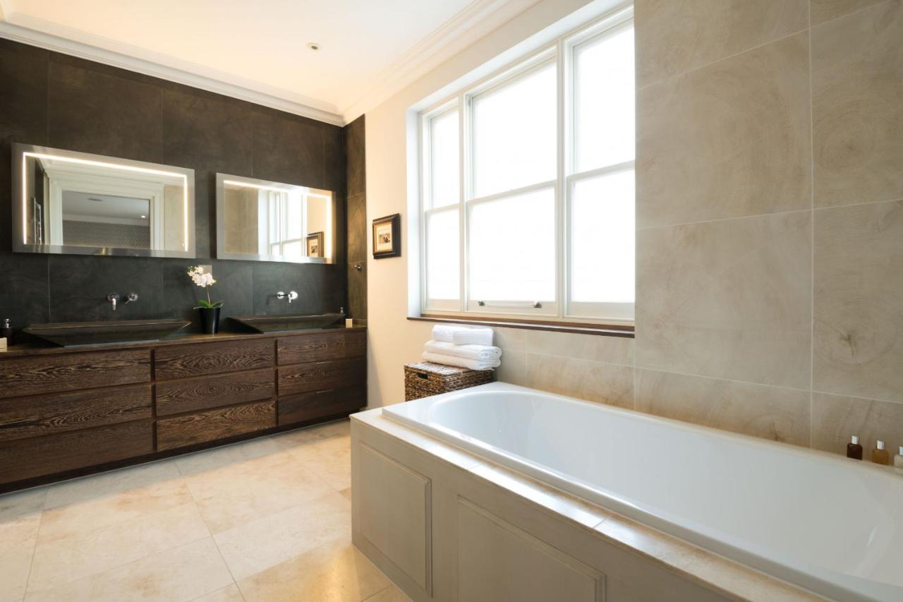 Breathtaking Putney Home With Gorgeous Garden Richmond  Zewnętrze zdjęcie
